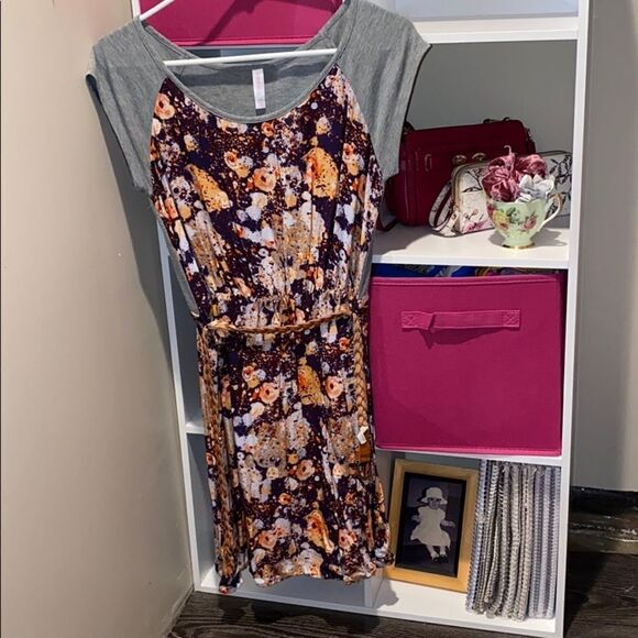 Tee Shirt Dress - Picture 1 of 2